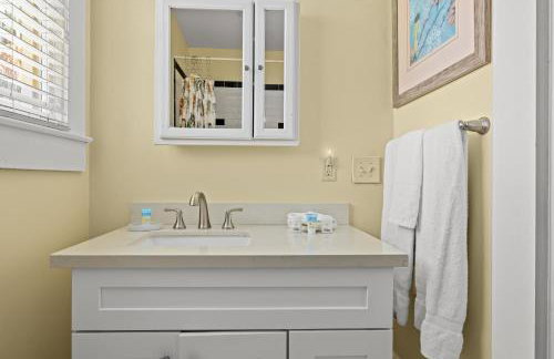 Your 1878 historic Shaw House awaits - Foto 34