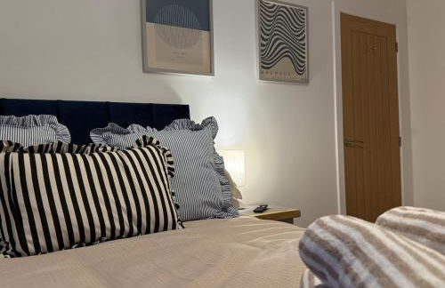 The Drapers - by Caithness Luxury Apartments NC500 - 4 Bedroom Luxury Central NC500 Apartment-Sleeps 8- Sleeps Work teams upto 4 & holiday makers upto 8 - BUDGET FRIENDLY FOR LONG STAY TRADES - CONTACT US - - Foto 32