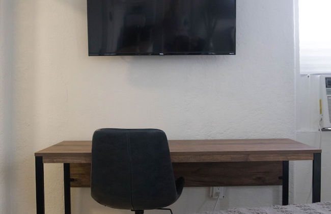 Charming Studio in Beverly Boulevard! Sleeps 2! - Photo 10