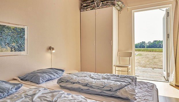 12 Person Holiday Home in Aakirkeby - Foto 4, Habitación