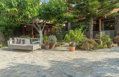 Stone & Sea - Photo 32