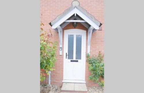 The Croft a lovely town house in the centre of Holt with free PARKING for two cars - Photo 24