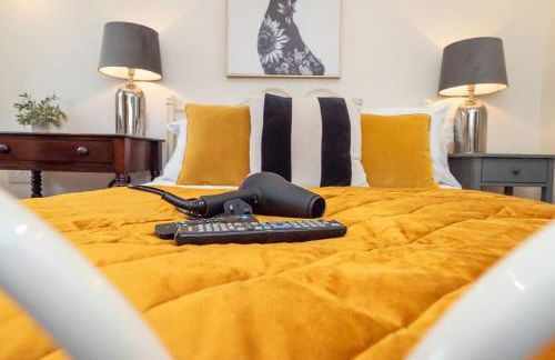 Heron Stays Bath- Boutique Period Group Properties, Parking for 4 Cars, Just 3 Miles to Bath Central, Sleeps 14 - Photo 72