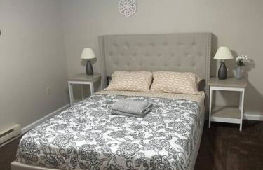 Quiet Private House w Hot Tub/Fire pit/Games - Foto 7