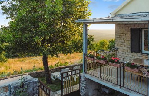 2 Bedroom Beautiful Home In Popovici - Photo 13