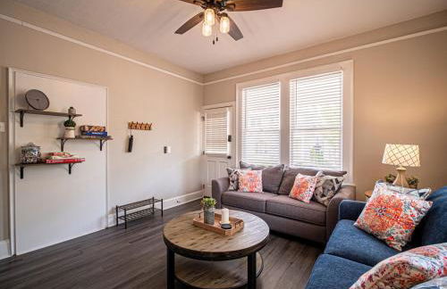 Marietta Square's Home Away! - Foto 13