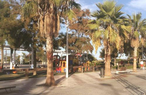 APARTAMENTOFAMILIAR, PLAYA, WIFI, PISCINA - Photo 48