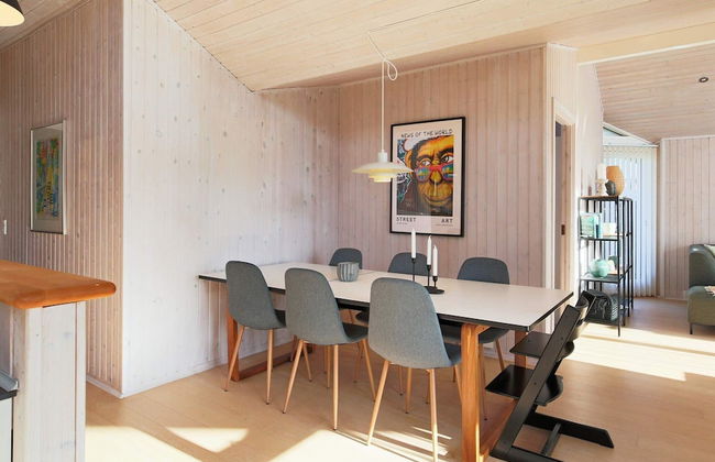 8 Person Holiday Home in Dronningmolle - Foto 15
