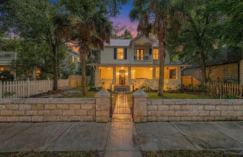 Secret Garden Hideaway l Walk to DNTN l Sleeps 8 - Foto 2