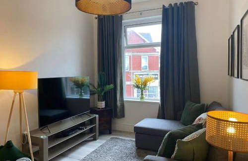 The Retreats 1 Kenfig Hill Pet Friendly 2 Bedroom Flat with King Size bed twin beds and sofa bed sleeps up to 5 people - Foto 2