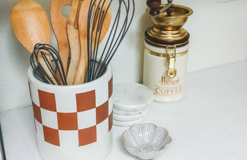 Modern, Quiet and Charming Downtown Apartment - Foto 5