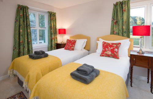 East Lodge - Photo 6