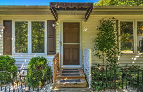 Serene Orchard Park Apartment Large Yard and Patio! - Foto 21