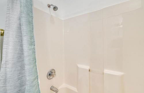 10 Mi to Keeneland Family Home with Deck and Yard - Foto 17