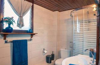 Rustic Retreat - Private Pool in Nature's Embrace - Photo 19