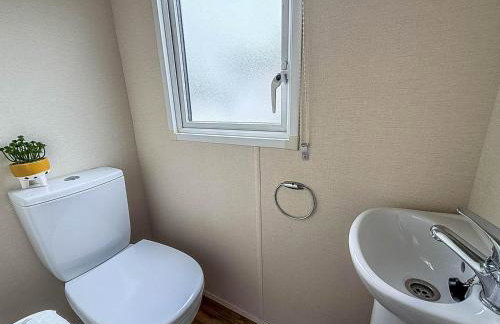 Lovely Caravan With Side Decking At Carlton Meres Holiday Park Ref 60038O - Foto 14