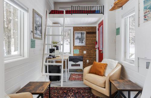 Maple Sugar Shack Tiny House with hot tub & river by Stowe - Foto 2