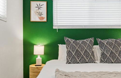 Windansea Coastal Haven - Steps to Beach - Foto 59