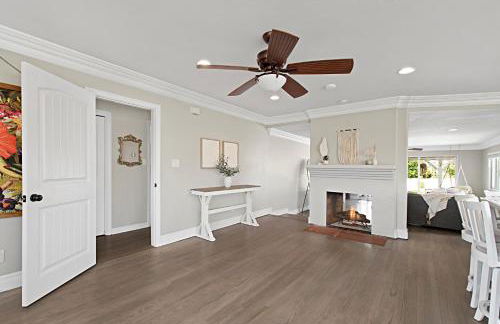 The Gathering Place - Guest Favorite with Huge Yard - Foto 3