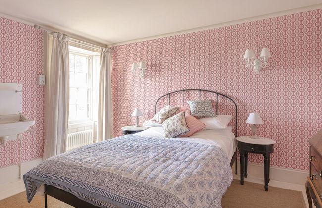 Healey Hall - Photo 18