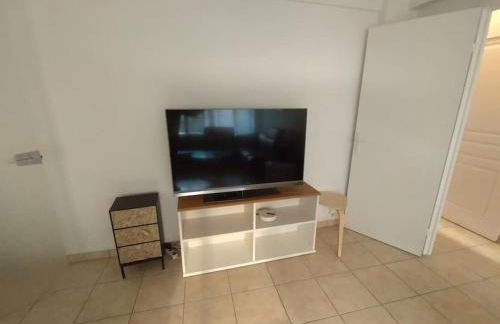 5 mn, 450m walk Metro La Defense, 3 bedrooms, Parking - Foto 10