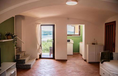 CHEZ ALICE Casa Accogliente Vista Lago con aria condizionata - Foto 15