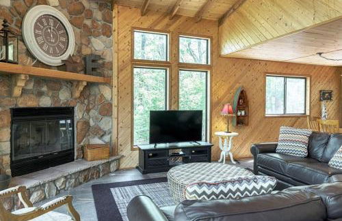 Tarnhouse Lakefront Cottage - Foto 8