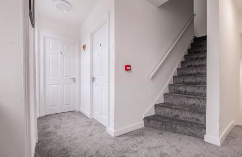 8 Bedroom, 8 En suite, 12 beds, Fast Wifi, Contractors, Parking - Foto 36