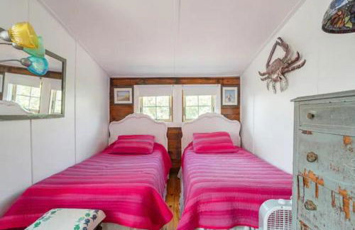 Chill Fire Island Beachfront Cottage with Amazing Bay and Sunset Views, Perfect Location in Fair Harbor - Foto 26
