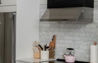 Peaceful, modern, renovated, close to everything! - Foto 14