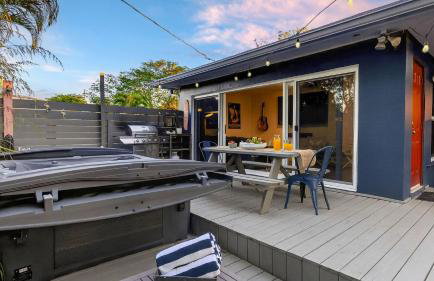 Hot Tub Firepit Deck 10mins to Beach Near Las Olas Middle Terrace Cottage by AvantStay - Foto 37