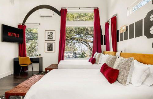 SoCo Cowgirl: Pool, Putt, Karaoke, Spa, 2mi to DT - Foto 60