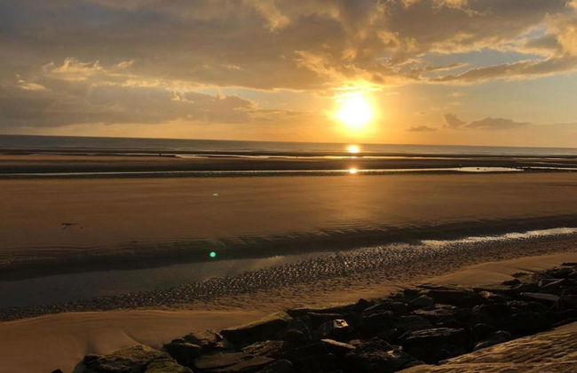 Stylish Beachside Retreat - Foto 33