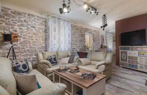 Gorgeous Home In Nedescina With Sauna - Foto 5