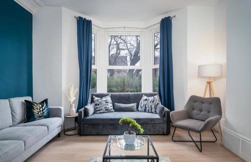 Anfield House - Liverpool Retreat 7 Bedroom Home - Photo 8