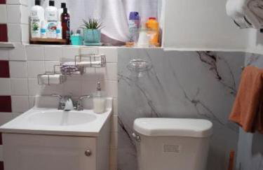 "Cozy Basement Retreat Just 40 Minutes to NYC!" - Foto 29