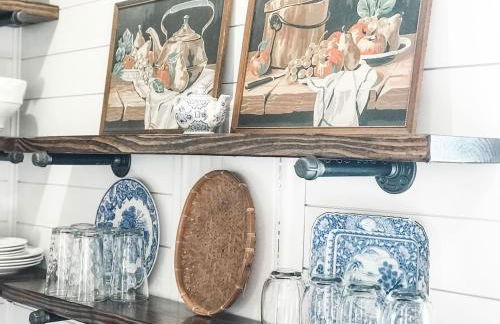 Charming Cottage w KING Bed 1m To Downtown - Foto 6