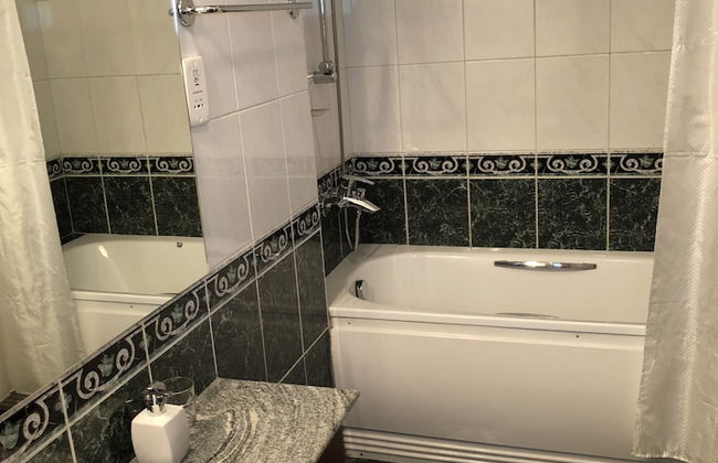 Hedges Court Residencies Town Hall-2 Room 3 Bed Apartment - Foto 16