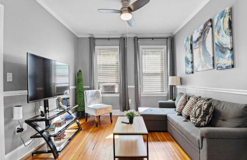 Spacious apartments near Ashmont - Photo 5