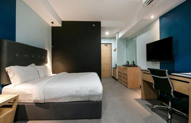 Homes at Bay Area Suites by SMS Hospitality - Photo 25