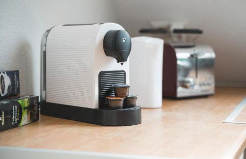 Moderne Monteurwohnungen in Nürtingen Zentrum Kitchen, Wifi, Smart TV - Photo 18