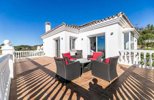 88-Exclusive Villa with Private Pool in Mijas, Malaga - Photo 23