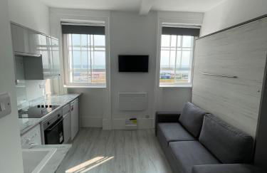 Seafront Studio Snug by the Sea - Sea Views - Foto 1