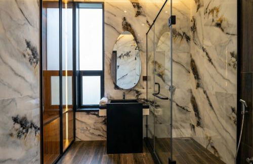 Central Soho 3BD Premium Suites1 - Photo 2