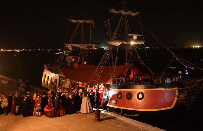 Festa de carnaval no Galeão Veneziano - Foto 2