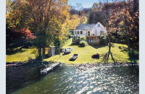 Catskills Lakefront with Kayaks, HotTub & Firepit - Foto 1