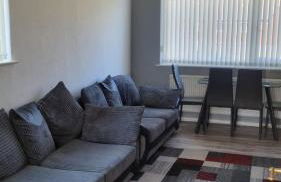 Doncaster-House-Sleeps8-Parking-Garden - Foto 24