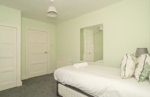 Charming Family House in Rosewell - Pass the Keys - Foto 10