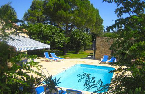 Attractive Holiday Home in C reste with Pool - Foto 1