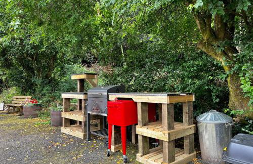 Private 7 bed wing of former farmhouse, edge of Exmoor, sleeps 16 - Foto 4